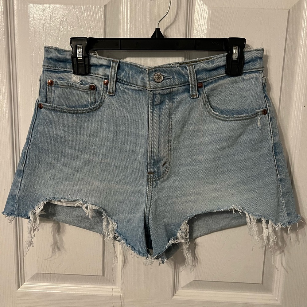 Abercrombie High Rise Mom Short